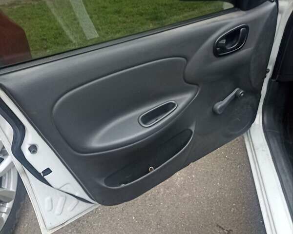 Белый ЗАЗ Сенс, объемом двигателя 1.3 л и пробегом 100 тыс. км за 3000 $, фото 6 на Automoto.ua