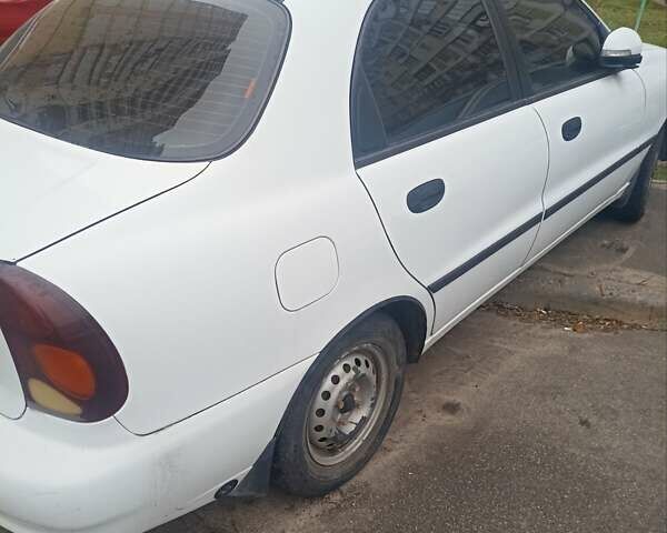 Белый ЗАЗ Сенс, объемом двигателя 1.3 л и пробегом 100 тыс. км за 3000 $, фото 2 на Automoto.ua