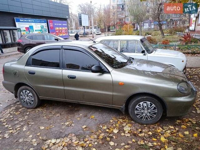 ЗАЗ Сенс 2004 в Никополе на Automoto.ua Бежевый ЗАЗ Сенс, объемом двигателя 1.3 л и пробегом 200 тыс. км за 3200 $, фото 3 на Automoto.ua