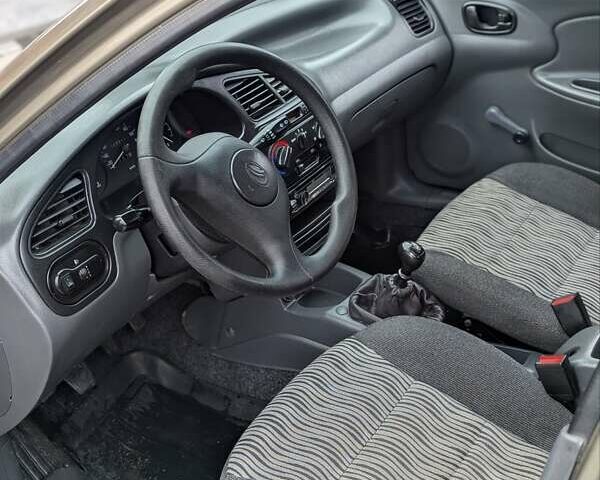 Бежевый ЗАЗ Сенс, объемом двигателя 1.3 л и пробегом 200 тыс. км за 2200 $, фото 7 на Automoto.ua