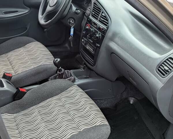 Бежевый ЗАЗ Сенс, объемом двигателя 1.3 л и пробегом 200 тыс. км за 2200 $, фото 12 на Automoto.ua