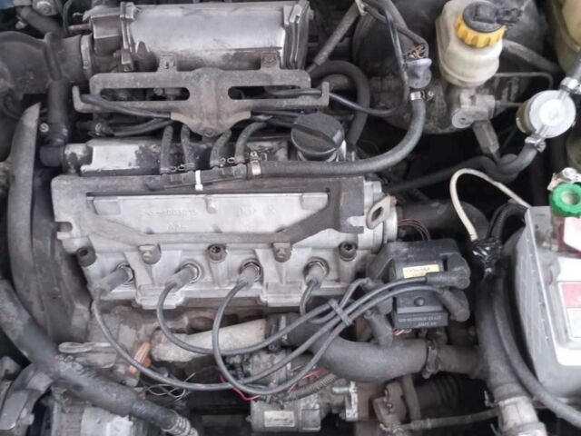 Бежевий ЗАЗ Sens, об'ємом двигуна 1.3 л та пробігом 287 тис. км за 2000 $, фото 4 на Automoto.ua