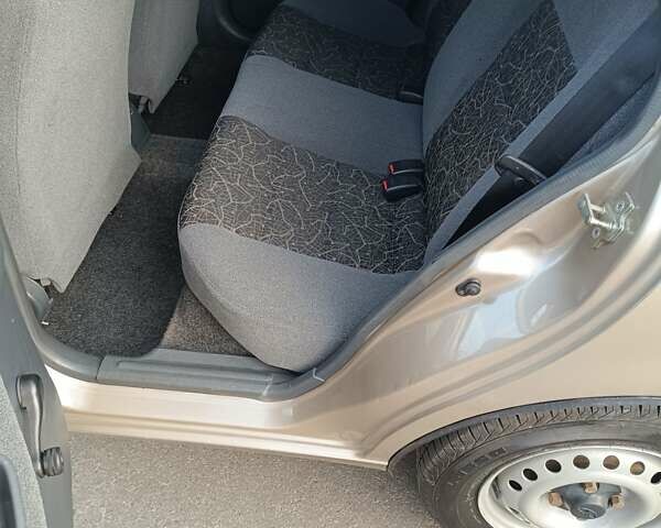 Бежевый ЗАЗ Сенс, объемом двигателя 1.3 л и пробегом 154 тыс. км за 2299 $, фото 29 на Automoto.ua