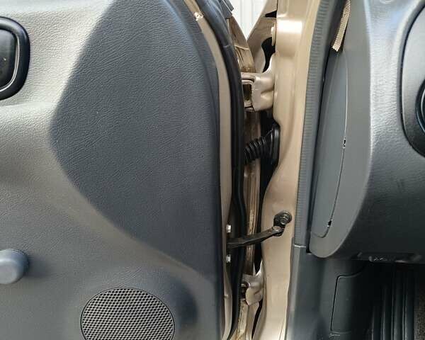 Бежевый ЗАЗ Сенс, объемом двигателя 1.3 л и пробегом 154 тыс. км за 2299 $, фото 20 на Automoto.ua