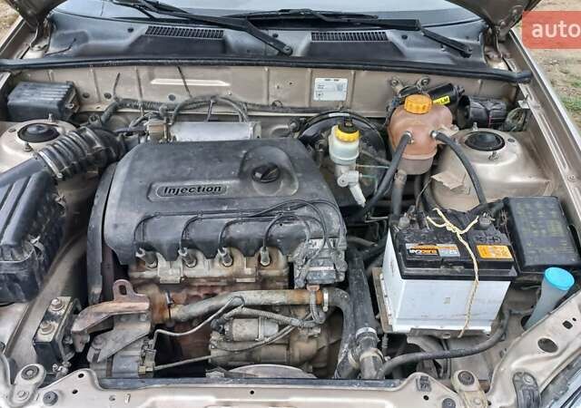 Бежевый ЗАЗ Сенс, объемом двигателя 1.3 л и пробегом 120 тыс. км за 1599 $, фото 6 на Automoto.ua