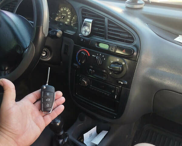 ЗАЗ Сенс 2007 в Здолбунове на Automoto.ua Бежевый ЗАЗ Сенс, объемом двигателя 1.4 л и пробегом 175 тыс. км за 1800 $, фото 13 на Automoto.ua