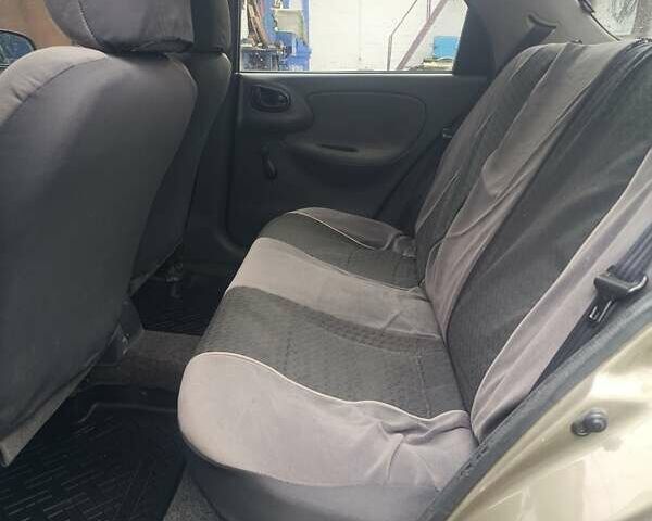 Бежевый ЗАЗ Сенс, объемом двигателя 1.3 л и пробегом 250 тыс. км за 2000 $, фото 3 на Automoto.ua