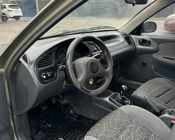 Бежевый ЗАЗ Сенс, объемом двигателя 1.3 л и пробегом 300 тыс. км за 1300 $, фото 5 на Automoto.ua