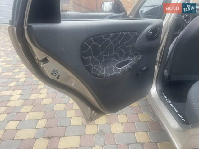 Бежевый ЗАЗ Сенс, объемом двигателя 1.3 л и пробегом 76 тыс. км за 1800 $, фото 8 на Automoto.ua