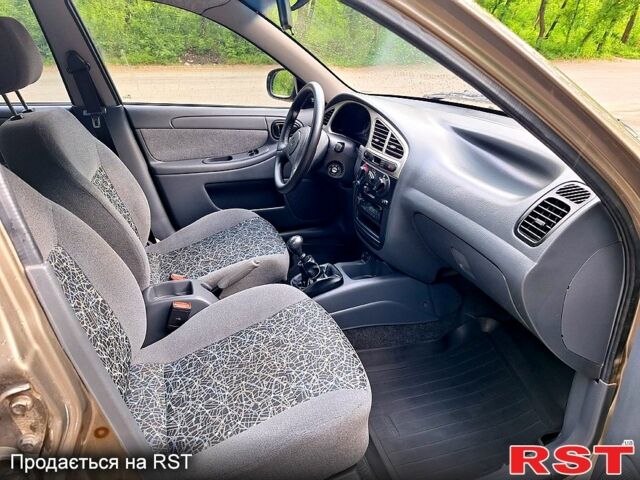 Бежевый ЗАЗ Сенс, объемом двигателя 1.3 л и пробегом 77 тыс. км за 2650 $, фото 7 на Automoto.ua