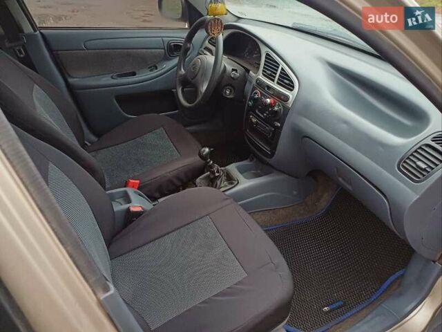 Бежевый ЗАЗ Сенс, объемом двигателя 1.3 л и пробегом 281 тыс. км за 2000 $, фото 11 на Automoto.ua