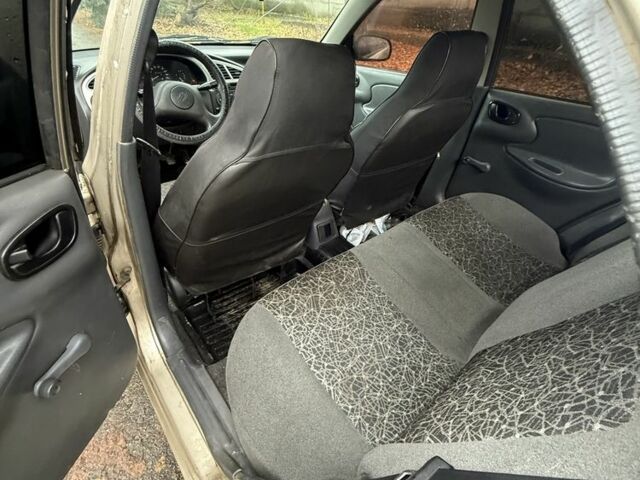 Бежевий ЗАЗ Sens, об'ємом двигуна 1.3 л та пробігом 160 тис. км за 1450 $, фото 8 на Automoto.ua