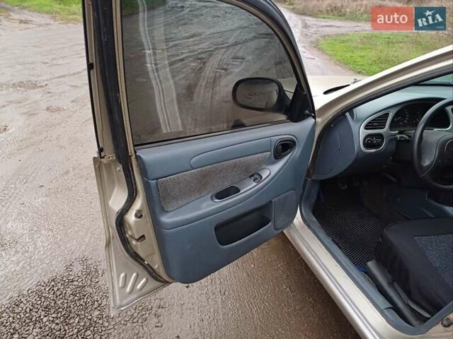 Бежевый ЗАЗ Сенс, объемом двигателя 1.3 л и пробегом 281 тыс. км за 2000 $, фото 4 на Automoto.ua