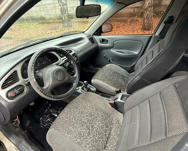 Бежевий ЗАЗ Sens, об'ємом двигуна 1.3 л та пробігом 160 тис. км за 1450 $, фото 7 на Automoto.ua