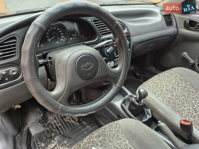 Бежевий ЗАЗ Sens, об'ємом двигуна 1.3 л та пробігом 159 тис. км за 2350 $, фото 7 на Automoto.ua