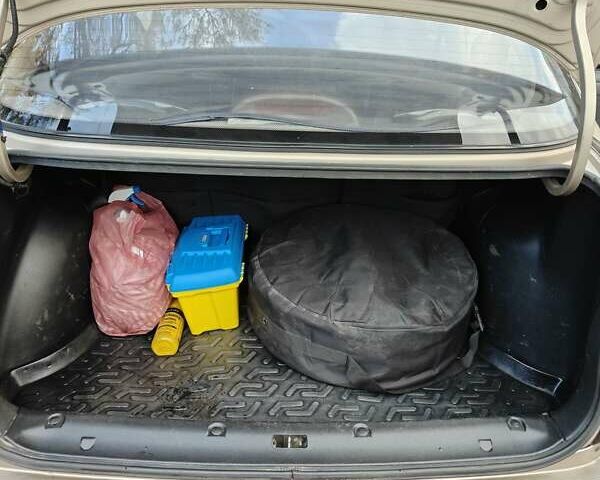 Бежевый ЗАЗ Сенс, объемом двигателя 1.3 л и пробегом 108 тыс. км за 3400 $, фото 9 на Automoto.ua