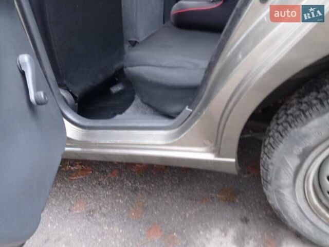 Бежевый ЗАЗ Сенс, объемом двигателя 1.3 л и пробегом 80 тыс. км за 2800 $, фото 12 на Automoto.ua