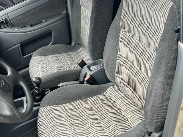 Бежевий ЗАЗ Sens, об'ємом двигуна 1.3 л та пробігом 80 тис. км за 2600 $, фото 6 на Automoto.ua