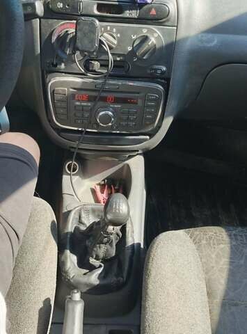 Бежевий ЗАЗ Sens, об'ємом двигуна 1.3 л та пробігом 253 тис. км за 2000 $, фото 9 на Automoto.ua