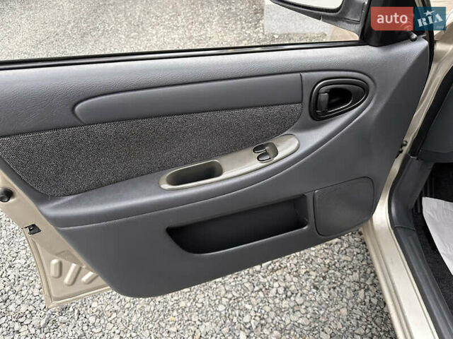 Бежевый ЗАЗ Сенс, объемом двигателя 1.3 л и пробегом 141 тыс. км за 2650 $, фото 36 на Automoto.ua