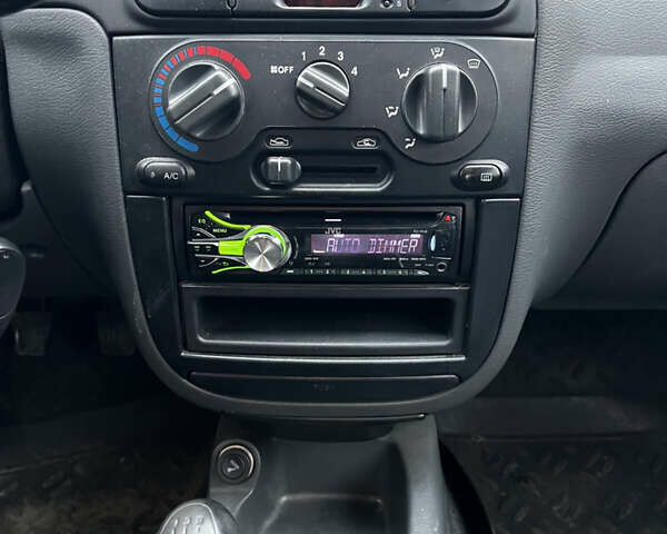 Чорний ЗАЗ Sens, об'ємом двигуна 1.3 л та пробігом 129 тис. км за 2850 $, фото 13 на Automoto.ua