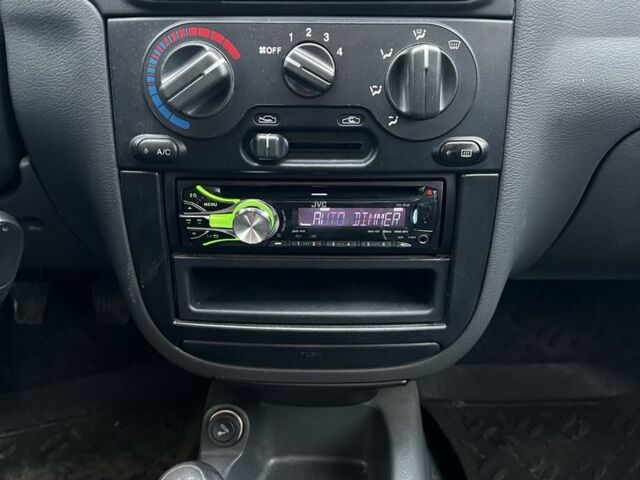 Чорний ЗАЗ Sens, об'ємом двигуна 1.3 л та пробігом 126 тис. км за 2850 $, фото 12 на Automoto.ua