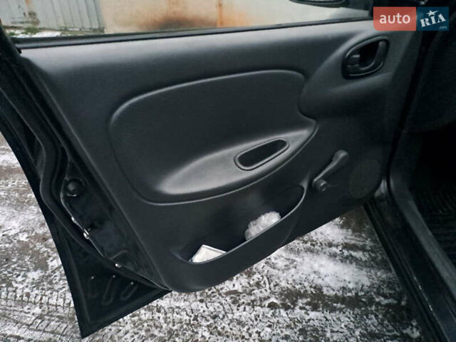 Чорний ЗАЗ Sens, об'ємом двигуна 1.39 л та пробігом 85 тис. км за 2600 $, фото 6 на Automoto.ua