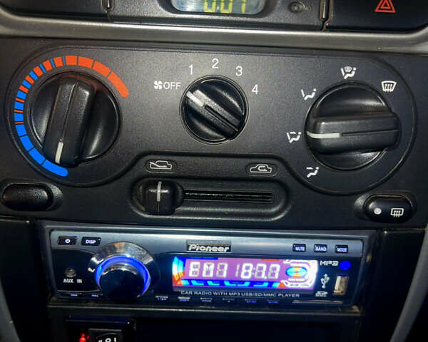 Чорний ЗАЗ Sens, об'ємом двигуна 1.3 л та пробігом 88 тис. км за 2700 $, фото 12 на Automoto.ua