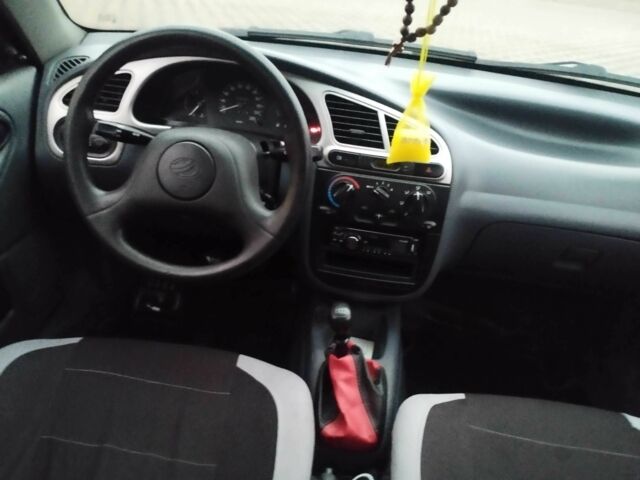 Черный ЗАЗ Сенс, объемом двигателя 1.3 л и пробегом 150 тыс. км за 1600 $, фото 5 на Automoto.ua