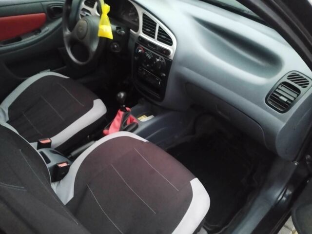 Черный ЗАЗ Сенс, объемом двигателя 1.3 л и пробегом 150 тыс. км за 1600 $, фото 4 на Automoto.ua