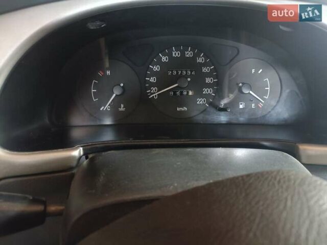 Чорний ЗАЗ Sens, об'ємом двигуна 1.3 л та пробігом 238 тис. км за 2200 $, фото 1 на Automoto.ua