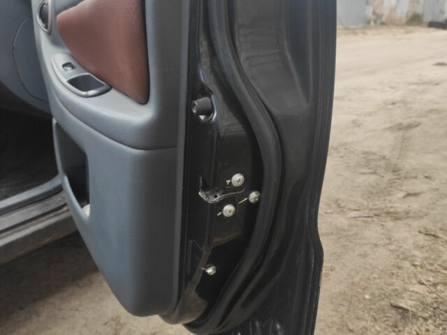 ЗАЗ Sens 2011 у Славутиче на Automoto.ua Чорний ЗАЗ Sens, об'ємом двигуна 1.3 л та пробігом 88 тис. км за 2700 $, фото 5 на Automoto.ua