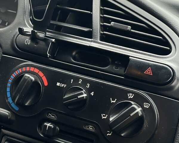 Черный ЗАЗ Сенс, объемом двигателя 1.3 л и пробегом 132 тыс. км за 3200 $, фото 21 на Automoto.ua