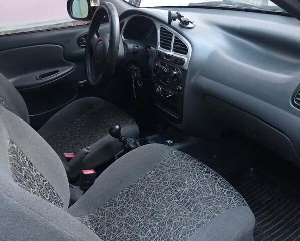 Чорний ЗАЗ Sens, об'ємом двигуна 1.3 л та пробігом 140 тис. км за 2100 $, фото 8 на Automoto.ua