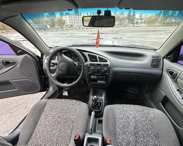 Чорний ЗАЗ Sens, об'ємом двигуна 1.3 л та пробігом 142 тис. км за 2000 $, фото 12 на Automoto.ua