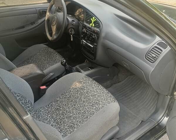 Чорний ЗАЗ Sens, об'ємом двигуна 1.3 л та пробігом 180 тис. км за 2850 $, фото 1 на Automoto.ua
