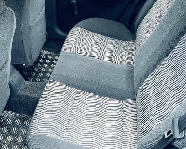 Черный ЗАЗ Сенс, объемом двигателя 1.3 л и пробегом 18 тыс. км за 2500 $, фото 6 на Automoto.ua