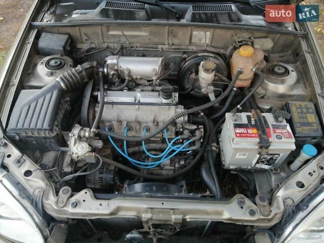 Коричневый ЗАЗ Сенс, объемом двигателя 1.3 л и пробегом 200 тыс. км за 2100 $, фото 7 на Automoto.ua