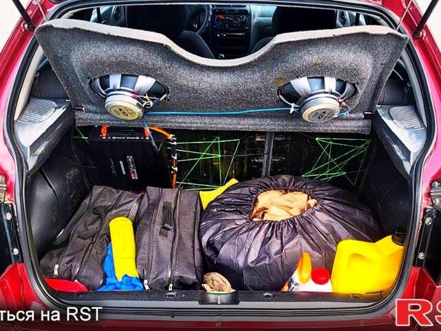 Красный ЗАЗ Сенс, объемом двигателя 1.3 л и пробегом 187 тыс. км за 3000 $, фото 2 на Automoto.ua
