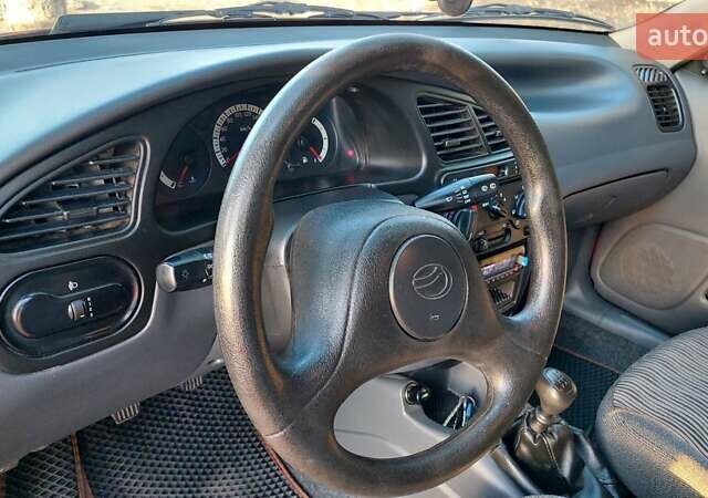 Червоний ЗАЗ Sens, об'ємом двигуна 1.3 л та пробігом 57 тис. км за 3700 $, фото 10 на Automoto.ua