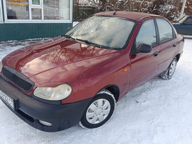 Червоний ЗАЗ Sens, об'ємом двигуна 1.3 л та пробігом 100 тис. км за 950 $, фото 2 на Automoto.ua