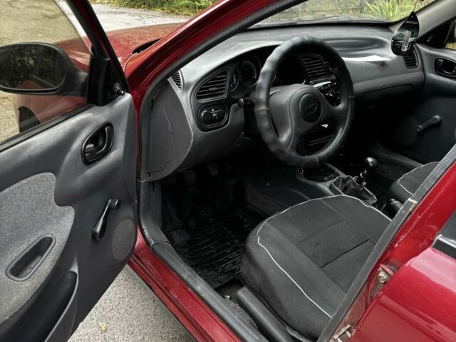 Червоний ЗАЗ Sens, об'ємом двигуна 1.3 л та пробігом 131 тис. км за 1350 $, фото 5 на Automoto.ua