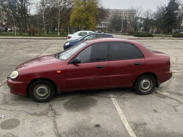 Червоний ЗАЗ Sens, об'ємом двигуна 1.3 л та пробігом 116 тис. км за 2000 $, фото 4 на Automoto.ua