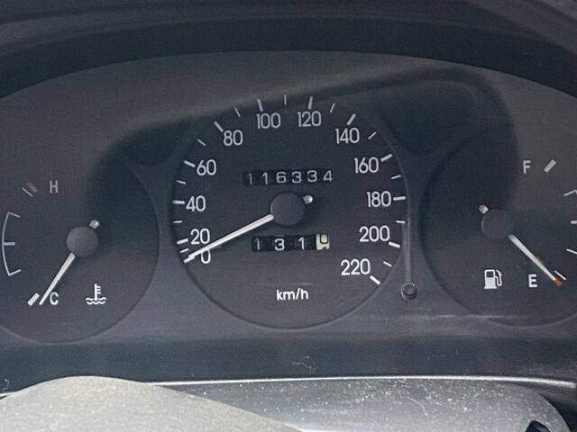 Червоний ЗАЗ Sens, об'ємом двигуна 1.3 л та пробігом 116 тис. км за 2000 $, фото 6 на Automoto.ua