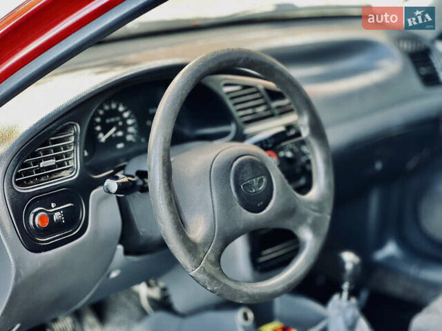 Красный ЗАЗ Сенс, объемом двигателя 1.3 л и пробегом 150 тыс. км за 1699 $, фото 24 на Automoto.ua