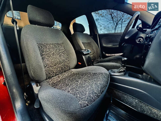 Красный ЗАЗ Сенс, объемом двигателя 1.3 л и пробегом 150 тыс. км за 1699 $, фото 19 на Automoto.ua