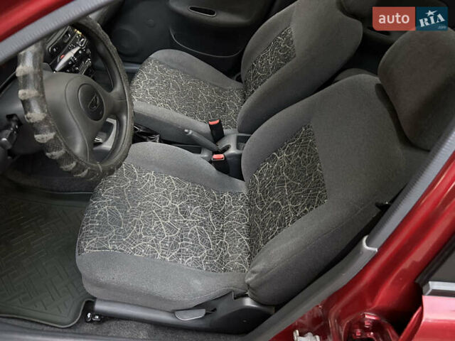 Червоний ЗАЗ Sens, об'ємом двигуна 1.3 л та пробігом 129 тис. км за 2250 $, фото 14 на Automoto.ua