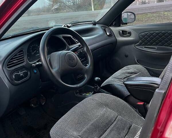 Червоний ЗАЗ Sens, об'ємом двигуна 1.3 л та пробігом 154 тис. км за 1495 $, фото 2 на Automoto.ua