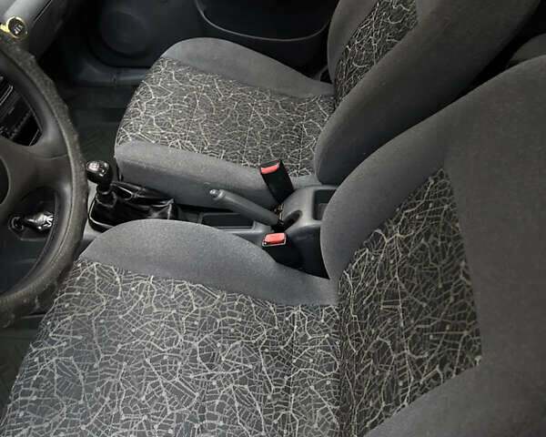 Червоний ЗАЗ Sens, об'ємом двигуна 1.3 л та пробігом 129 тис. км за 2250 $, фото 20 на Automoto.ua