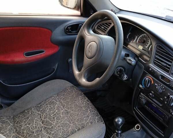 Красный ЗАЗ Сенс, объемом двигателя 1.3 л и пробегом 101 тыс. км за 1650 $, фото 10 на Automoto.ua
